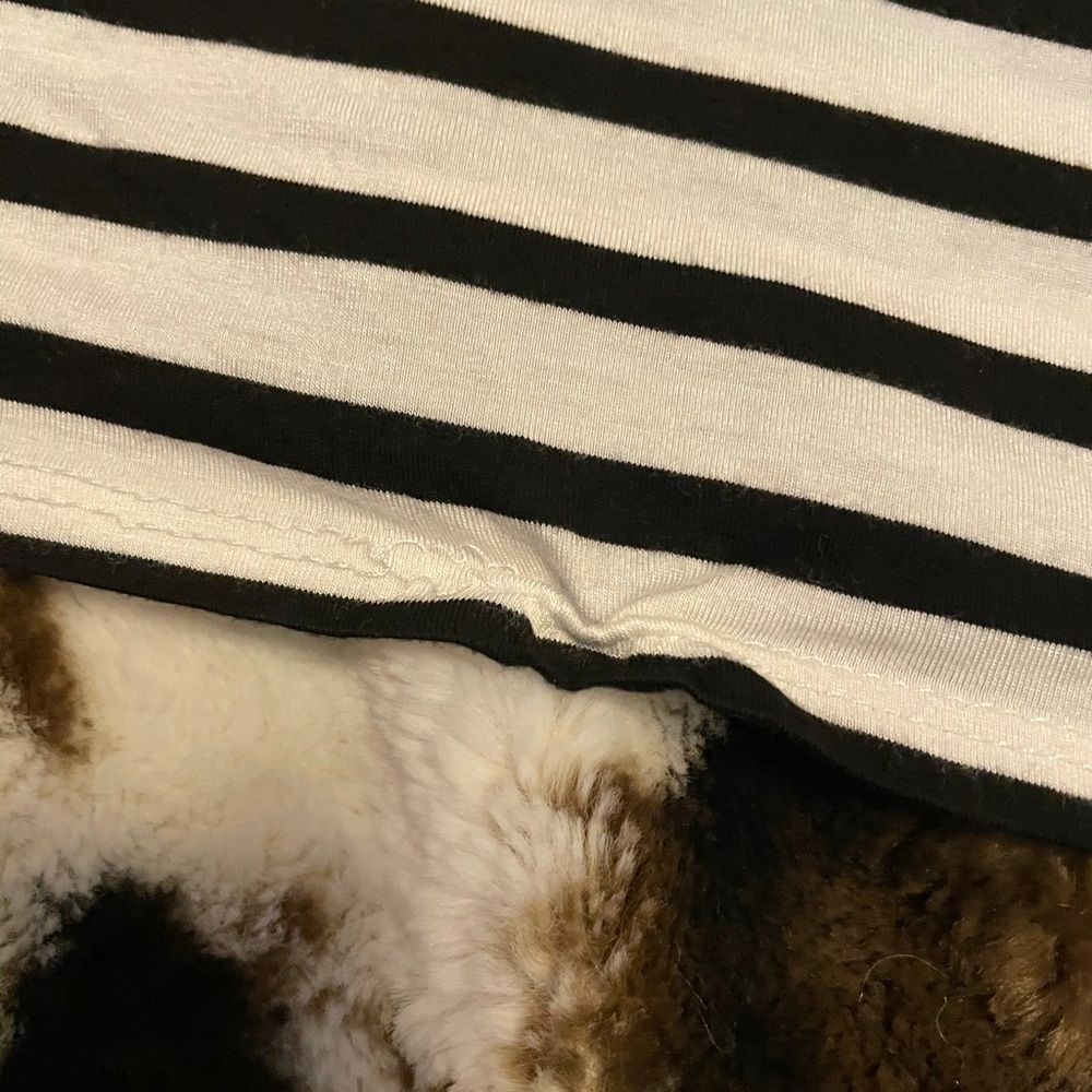 Green Envelope white and navy striped top 1X - Picture 3 of 6